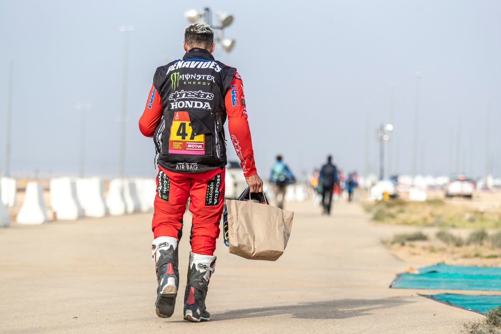 327335 Tackling the toughest rally on earth an inside look at Honda s Dakar